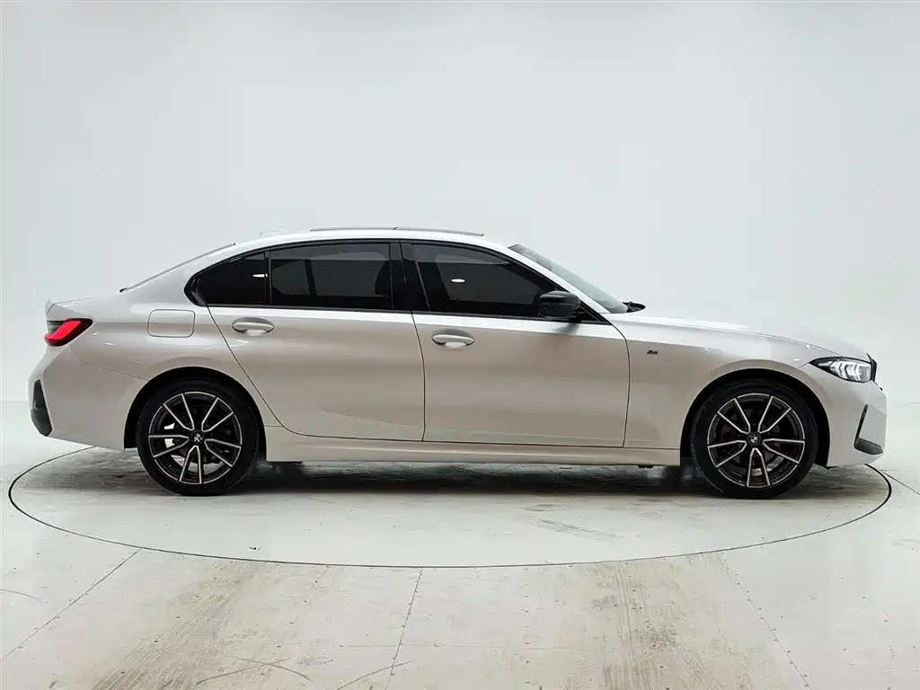 BMW 3 Series 2023 320Li M Sport Package фото 9