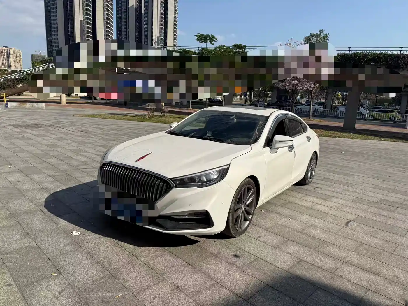 Hongqi H5 2018 30TD Smart Connected Royal Edition