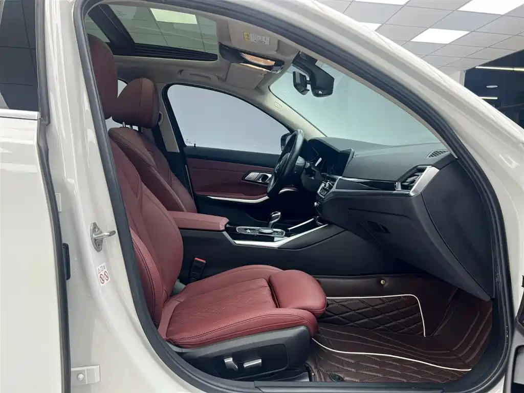 BMW 3 Series 2022 Facelift 320Li M Sport Package фото 15