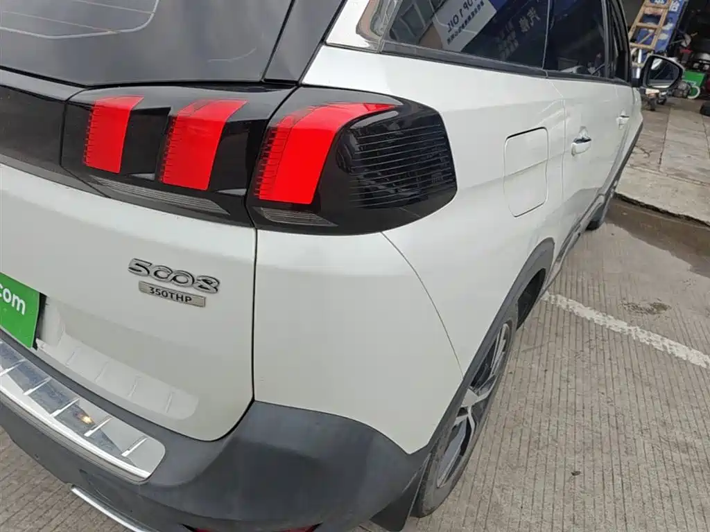 Peugeot 5008 2017 350THP 7-seat Elite Edition фото 8