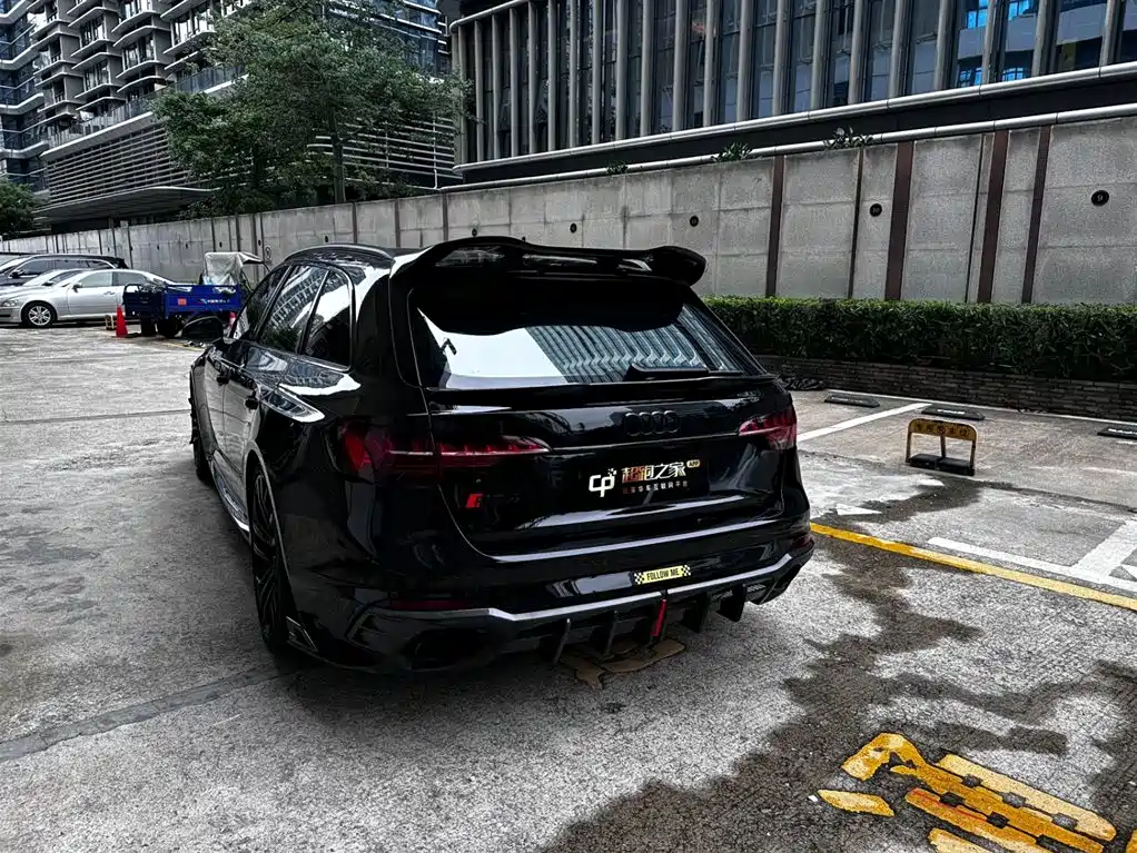 Audi RS 4 2021 RS4 Avant Dark Gold Edition фото 3