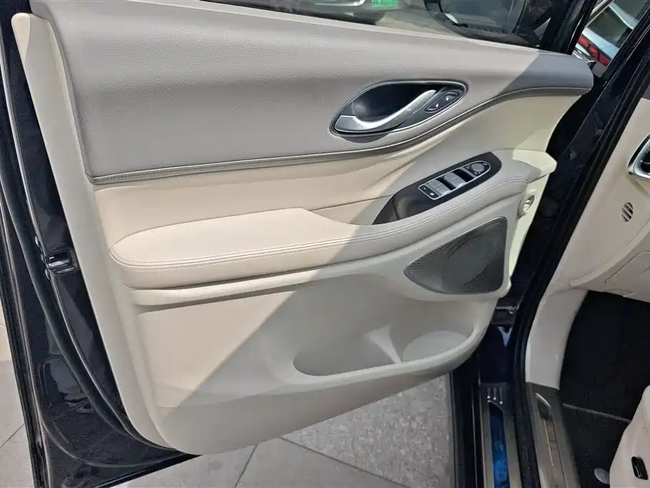 Voyah Auto Voyah Dreamer 2024 PHEV Extended Range Flagship Edition фото 7