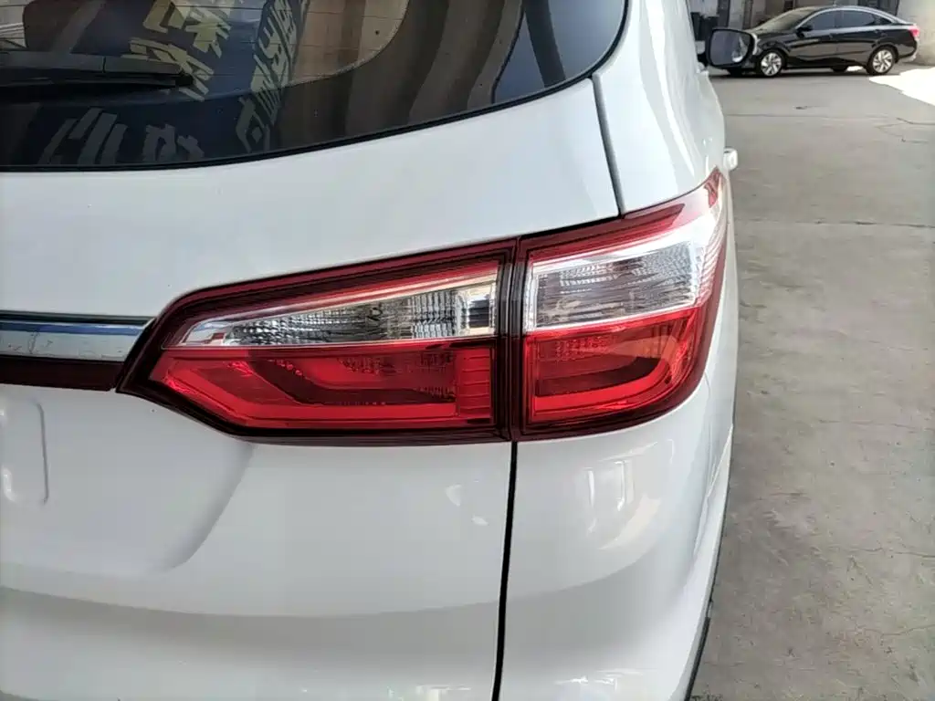 Changan Lingxuan 2017 2017 1.6L Manual Happiness
