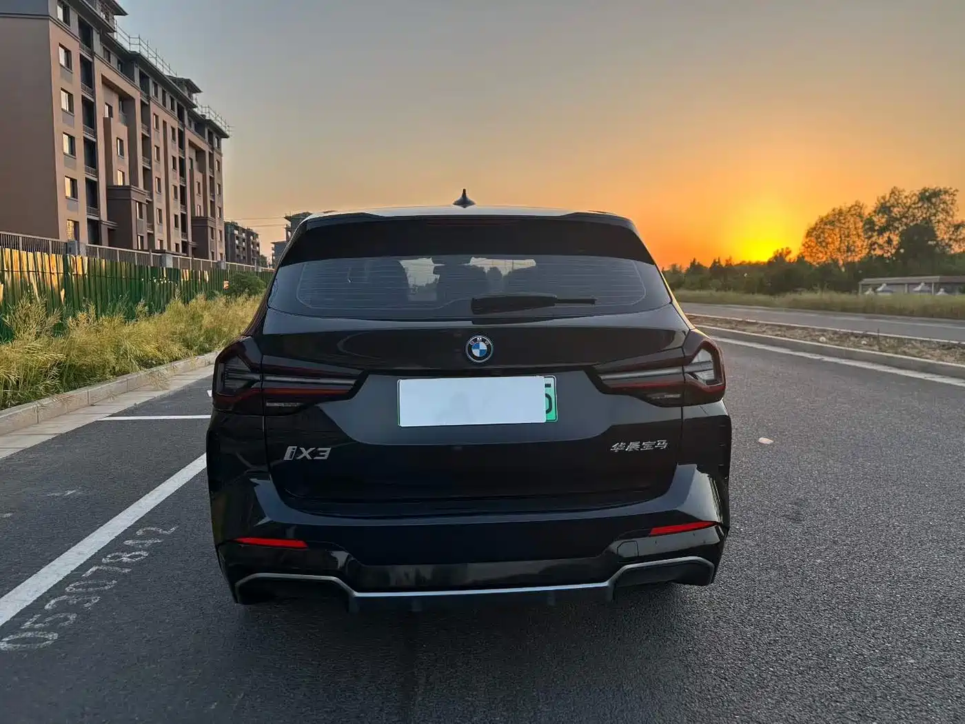 BMW iX3 2023 Leading Type фото 8