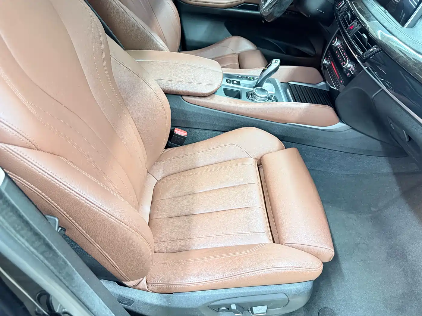 BMW X6 2015 xDrive28i фото 12