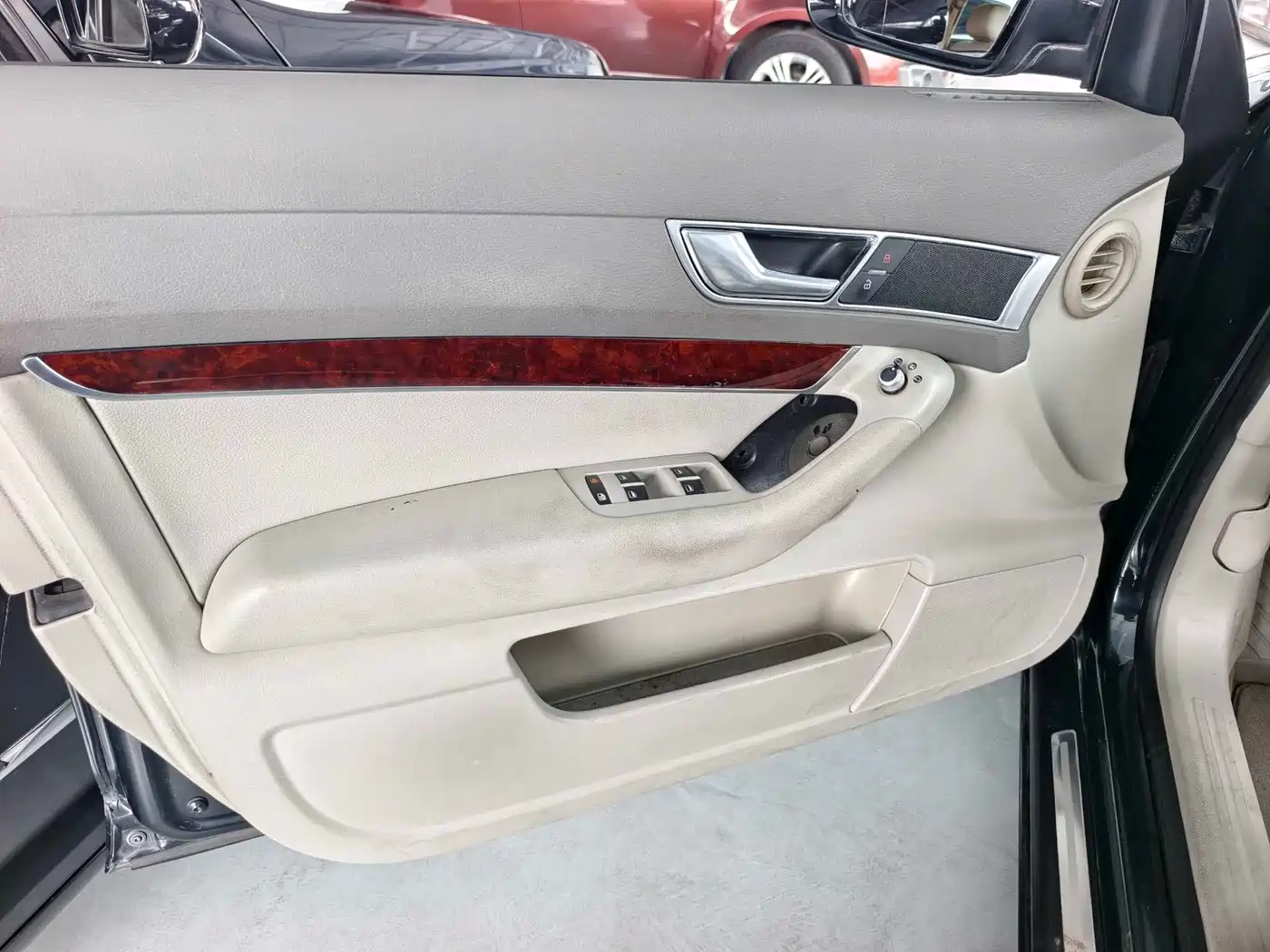 Audi A6L 2010 2.8 FSI quattro Luxury фото 7