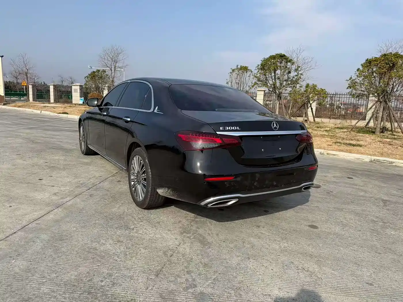 Mercedes-Benz E-Class 2021 E 300 L Luxury фото 4