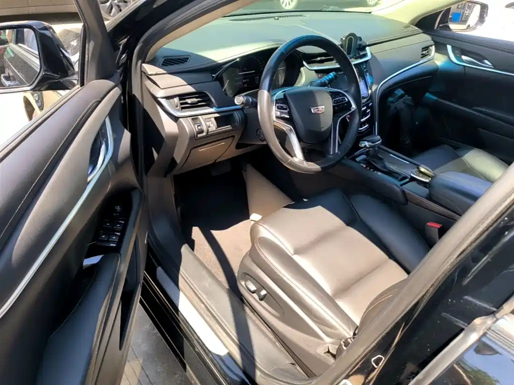 Cadillac XTS 2018 28T Technology фото 15