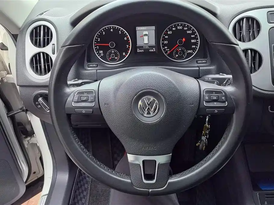 Volkswagen Tiguan 2013 1.8TSI Automatic 2WD Luxury Model фото 15