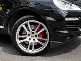 Photo 8 - Porsche Cayenne