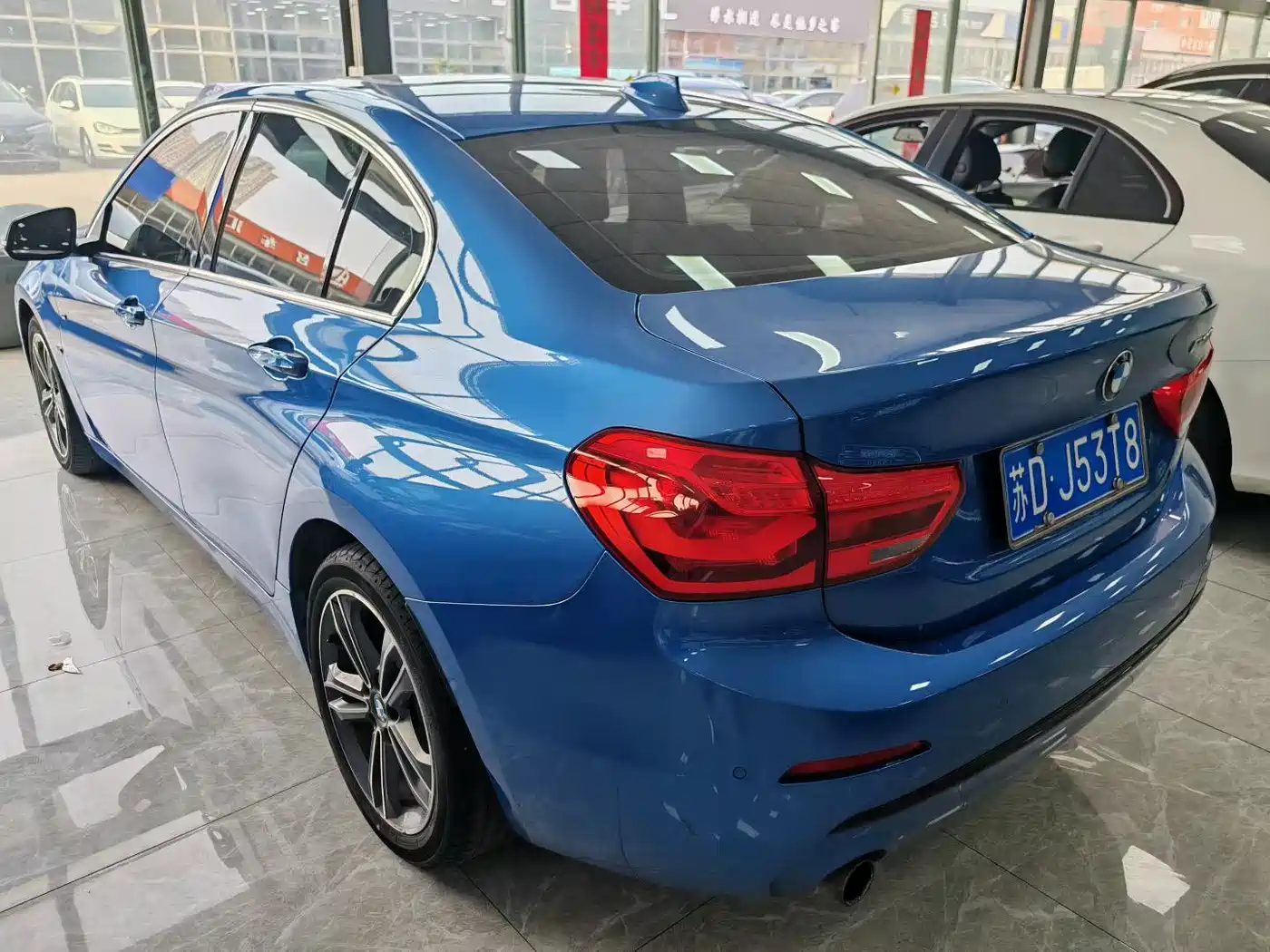 BMW 1 Series 2017 118i Sport фото 4