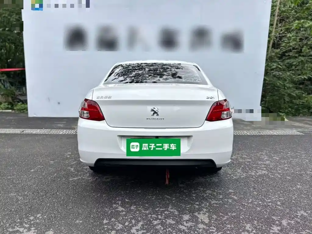 Peugeot 301 2017 2016 1.6L Manual Comfort Edition