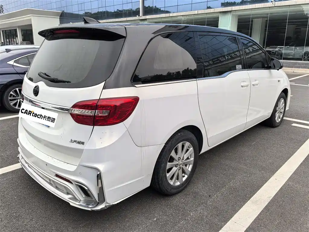 Buick GL8 2018 28T Comfort China VI фото 2