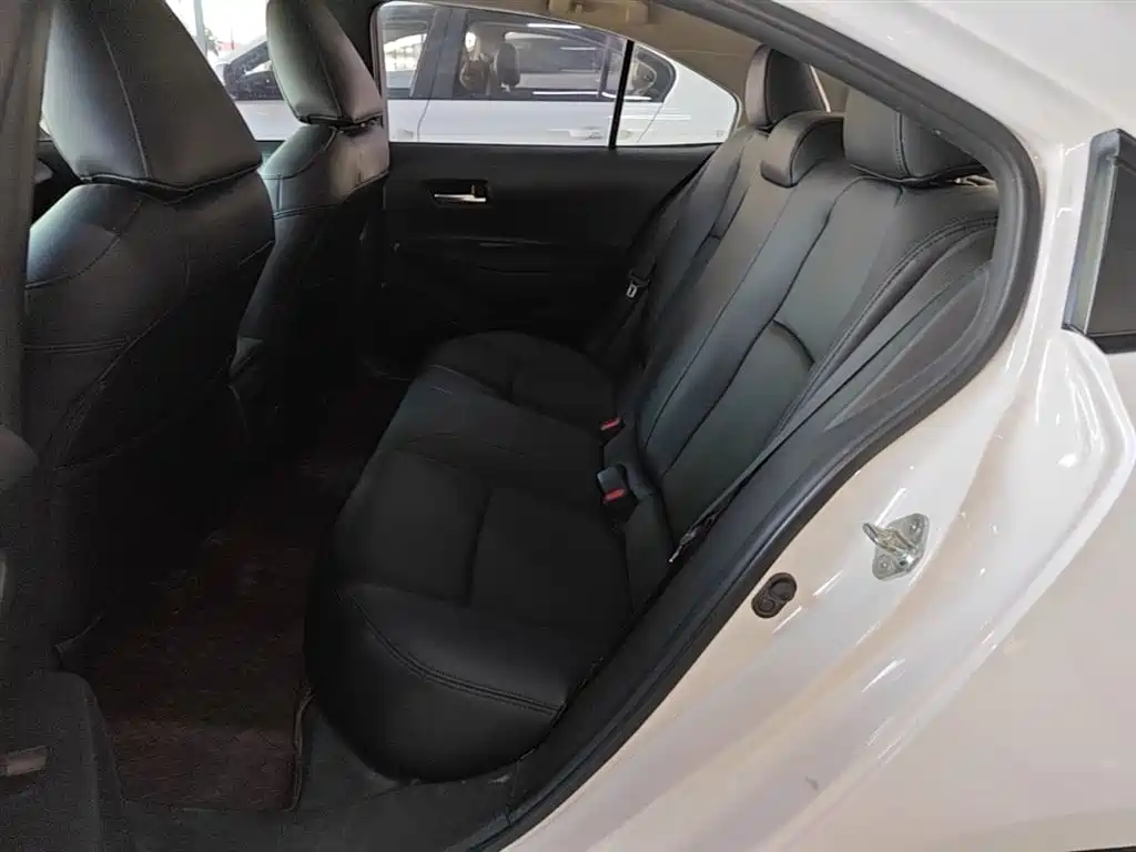 Toyota Corolla 2021 TNGA 1.5L CVT Elite Edition фото 16
