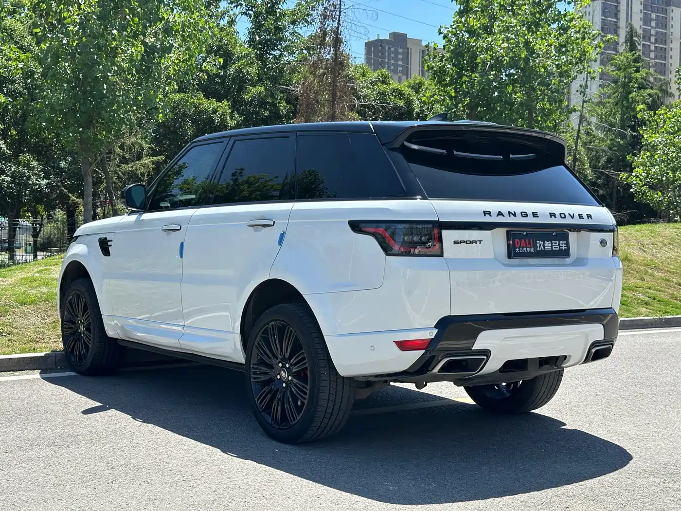 Land Rover Range Rover Sport 2018 3.0 SC V6 Fashion Genesis DYNAMIC фото 5