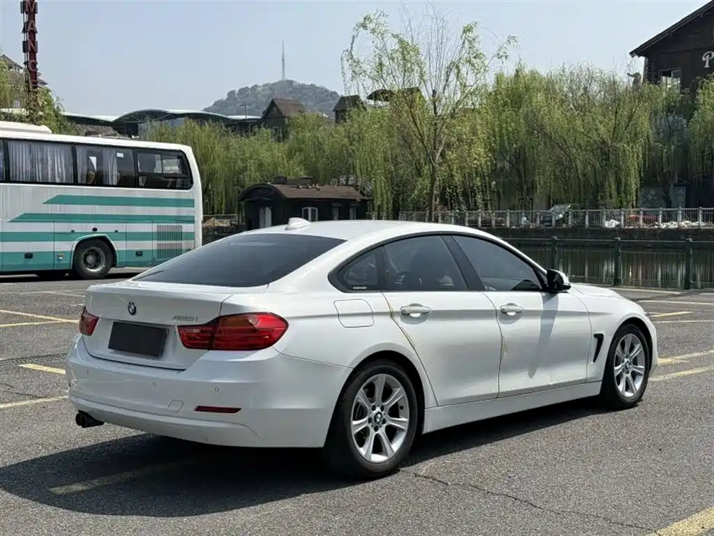 BMW 4 Series 2016 420i Gran Coupe Sport Line фото 4