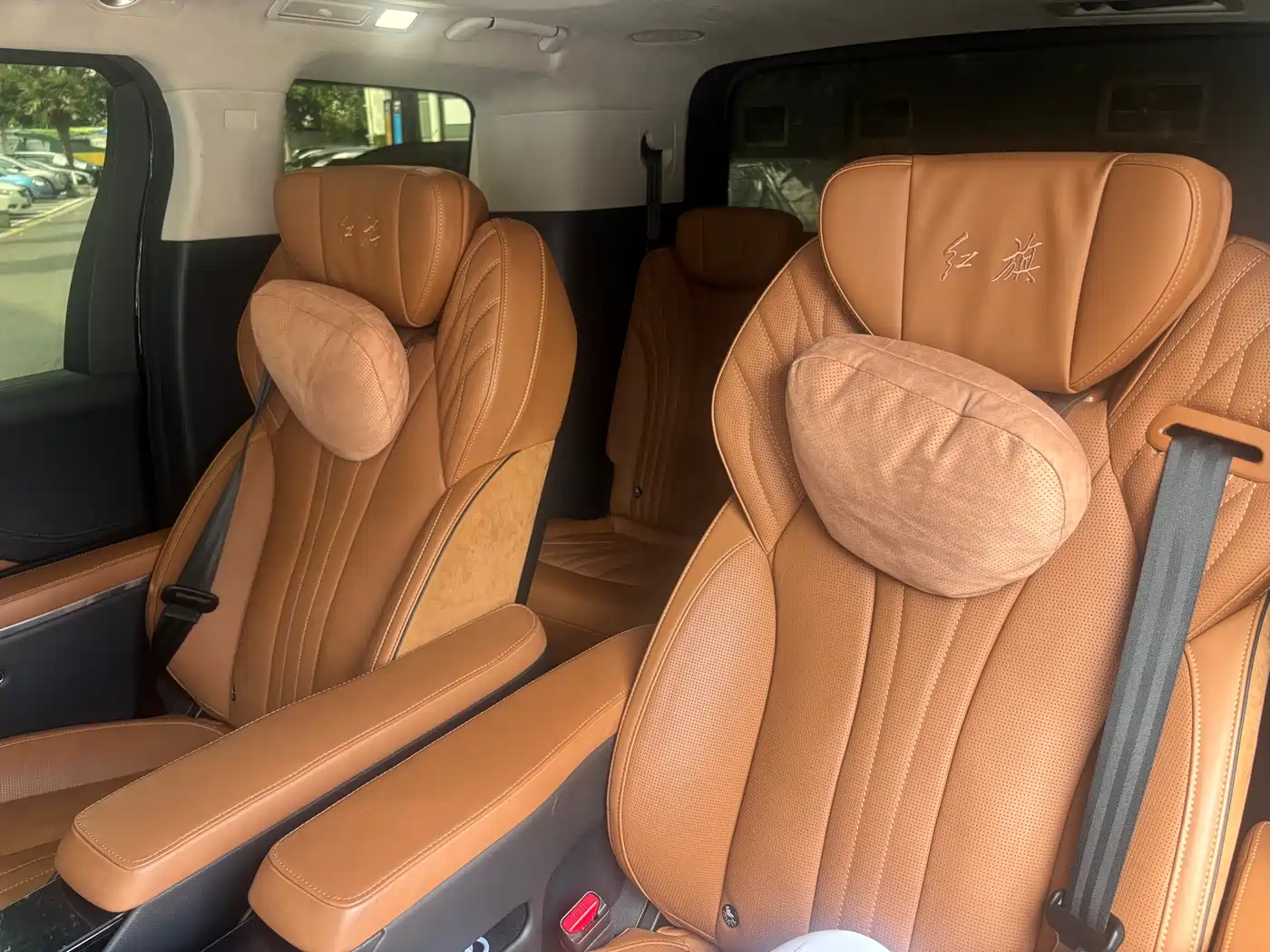 Hongqi HQ9 2023 2.0T Smart Connect Flagship фото 13