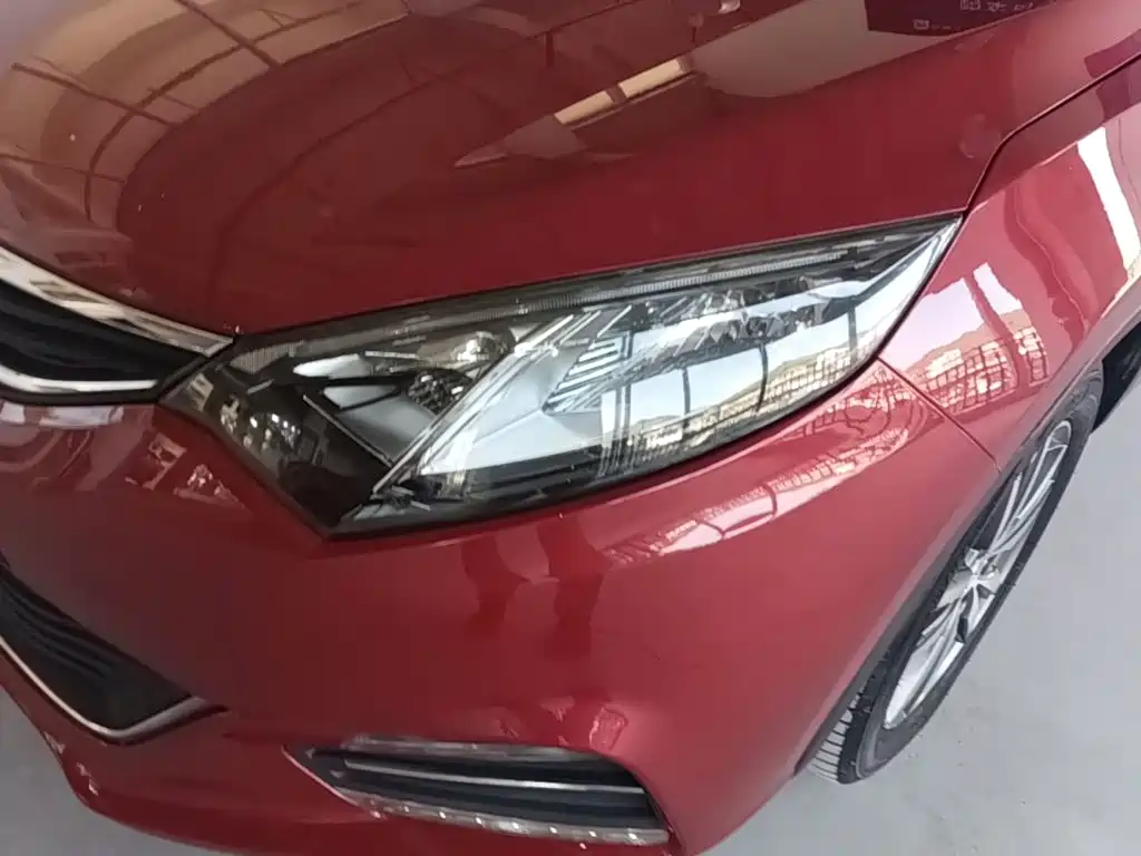 Photo 24 - Changan Eado XT