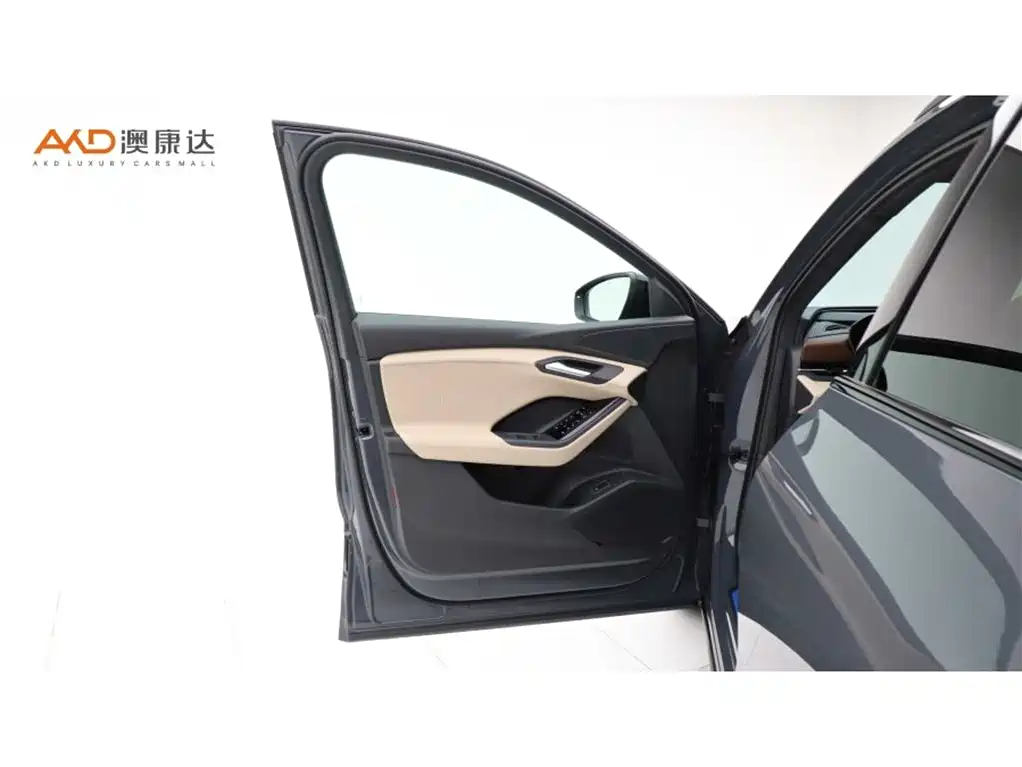 Audi Q6L e-tron 2025 Model Pioneer Edition фото 10
