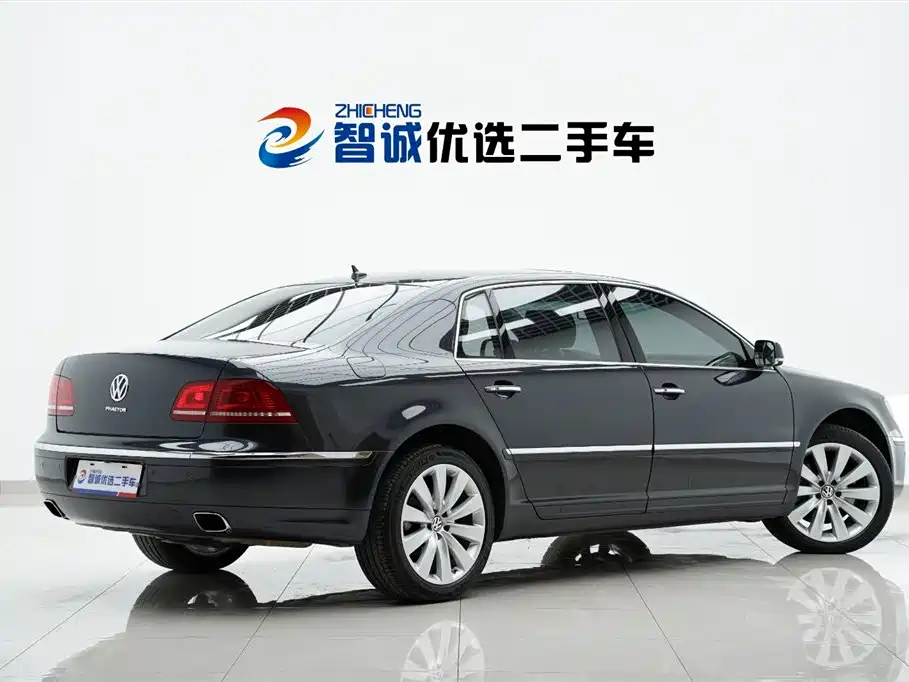 Volkswagen Phaeton 2012 4.2L Luxury Custom фото 5