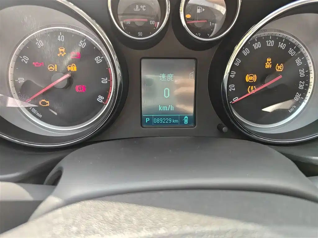 Buick Regal 2015 1.6T Leading Tech Edition фото 5