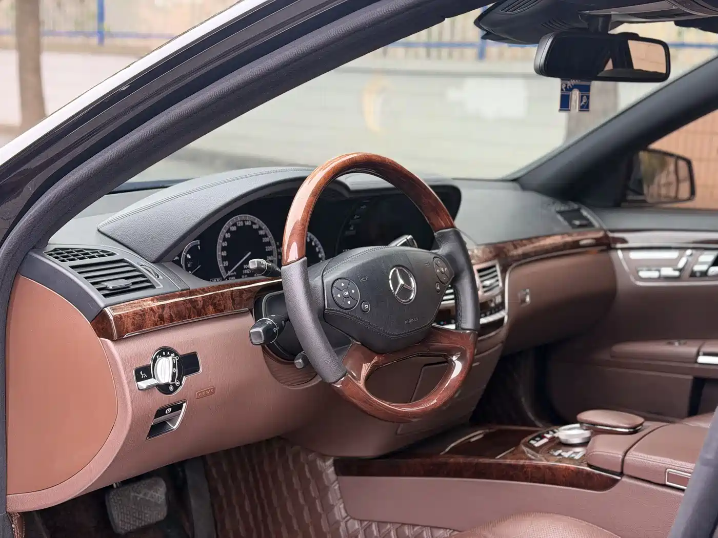Mercedes-Benz S-Class 2012 S 350 L Grand Edition фото 5