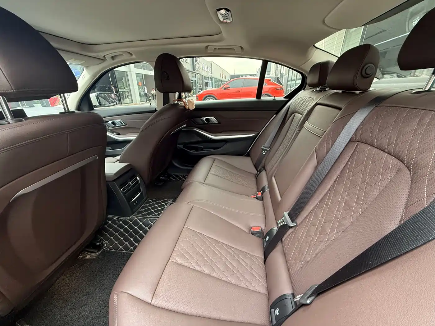 BMW 3 Series 2023 320Li M Sport Package фото 5