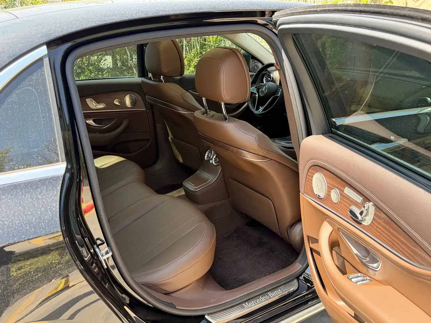 Mercedes-Benz E-Class 2021 E 300 L Luxury фото 9