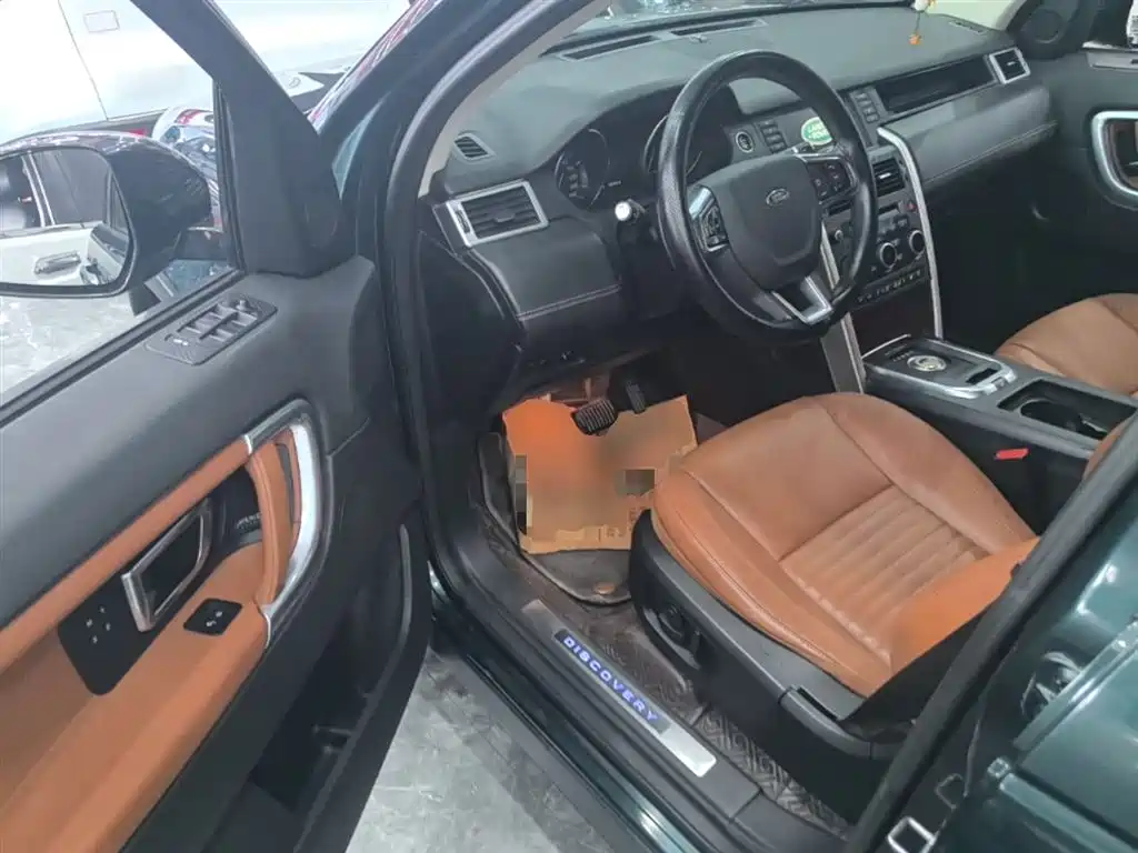 Land Rover Discovery Sport (Import) 2015 2.0T HSE Luxury фото 16