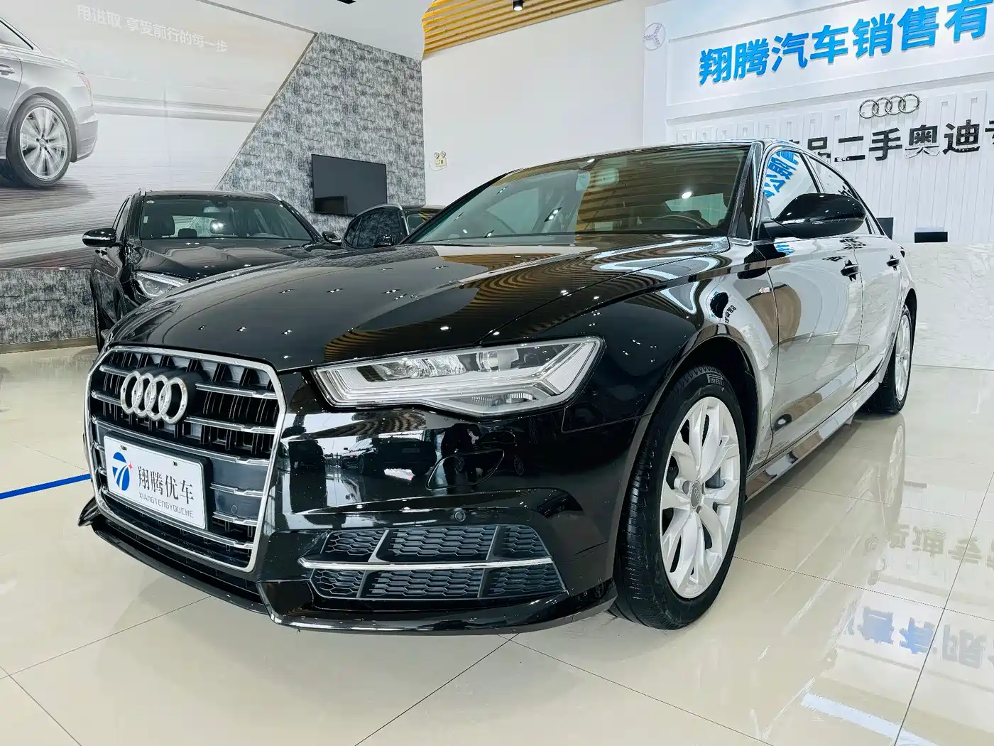 Audi A6L 2018 30th Anniversary 35 TFSI Fashion