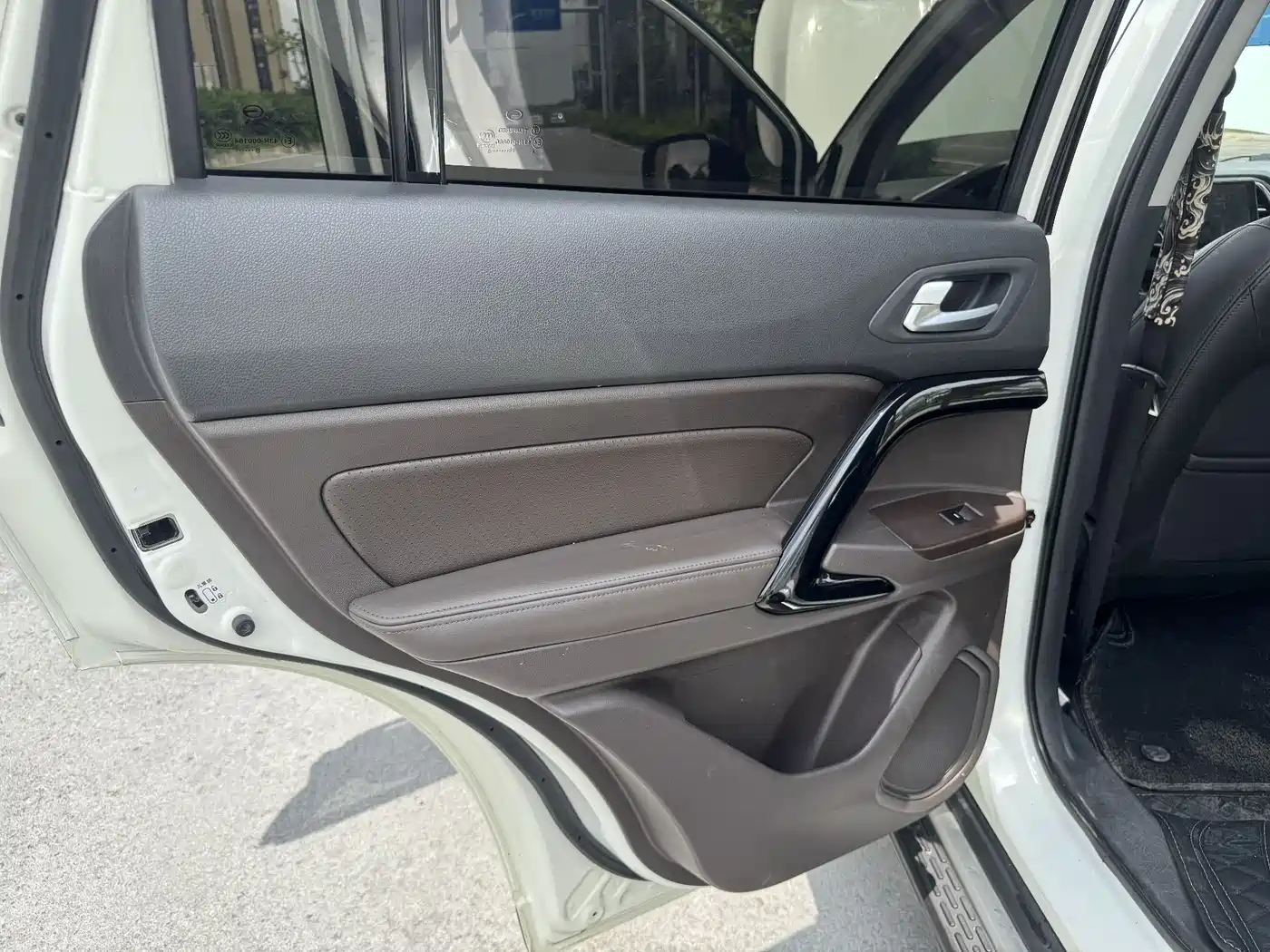 GAC Trumpchi Trumpchi GS4 New Energy 2017 1.5L PHEV Premium Edition фото 19