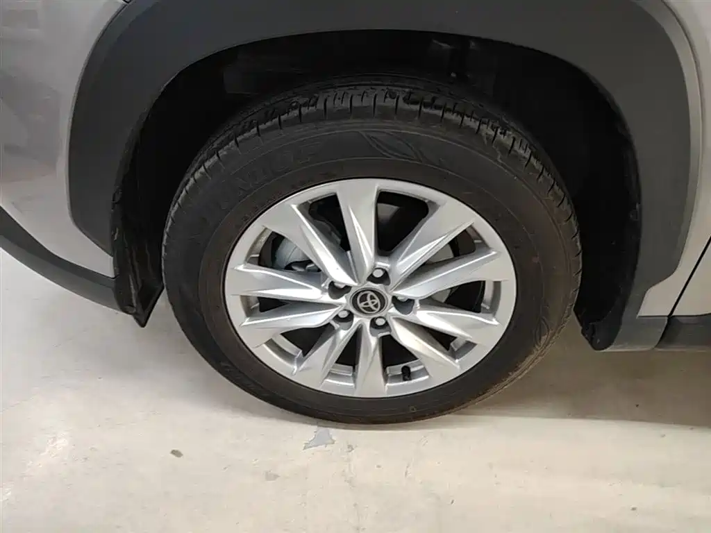 Toyota Corolla Cross 2025 2.0L Pioneer Edition фото 23