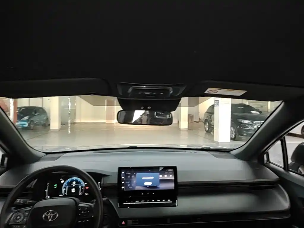 Toyota Corolla Cross 2025 2.0L Pioneer Edition фото 18