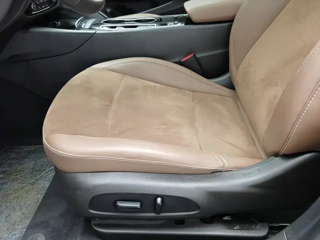 Фото 20 - Buick Regal