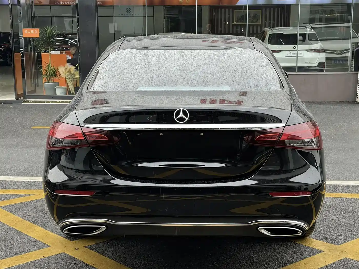 Mercedes-Benz E-Class 2023 E 260 L фото 5