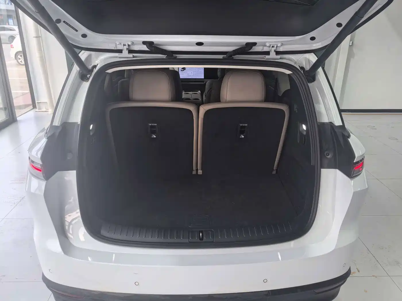 Li Auto Li i8 2025 2025 Standard Edition