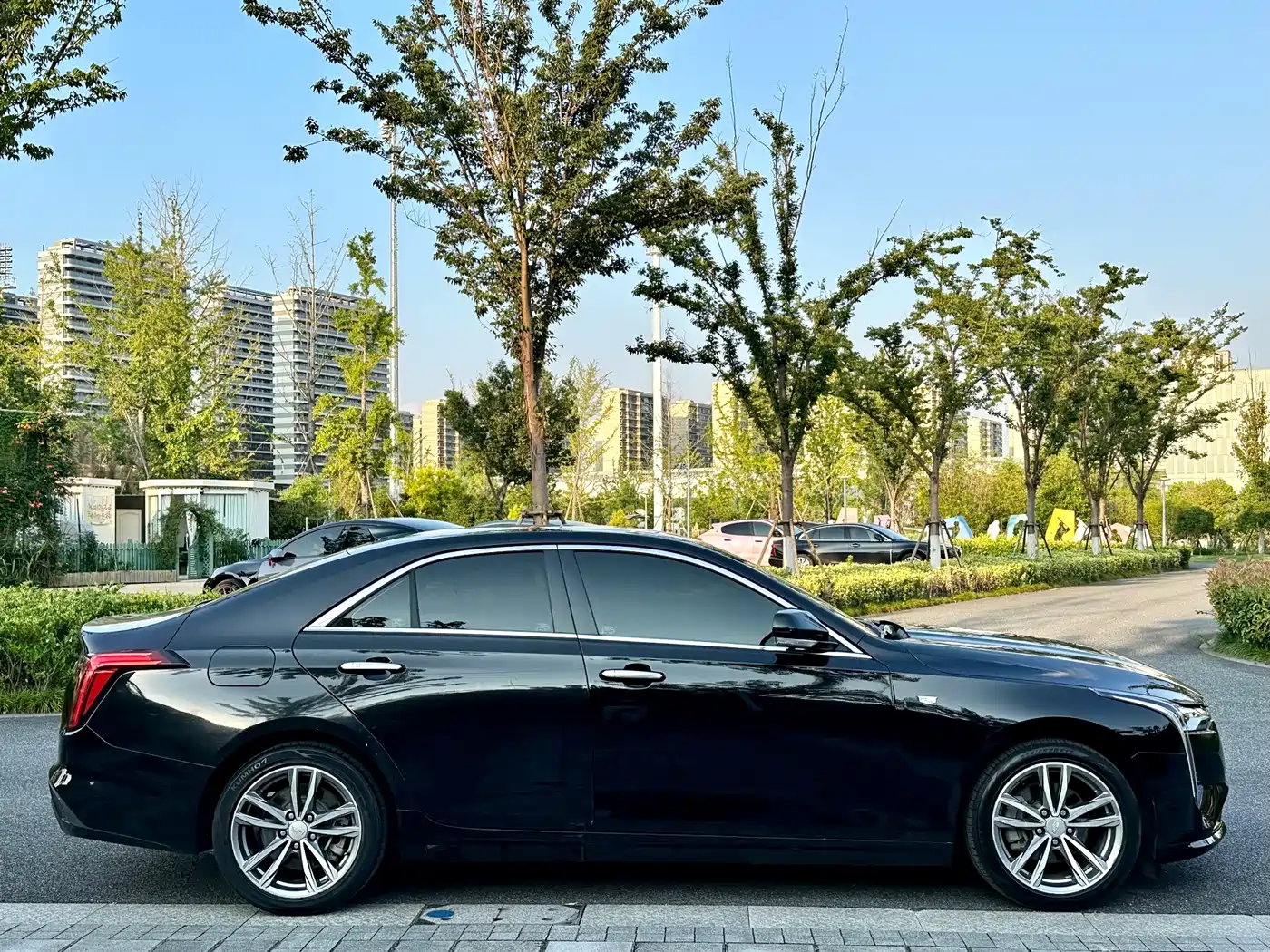 Фото 7 - Cadillac CT4