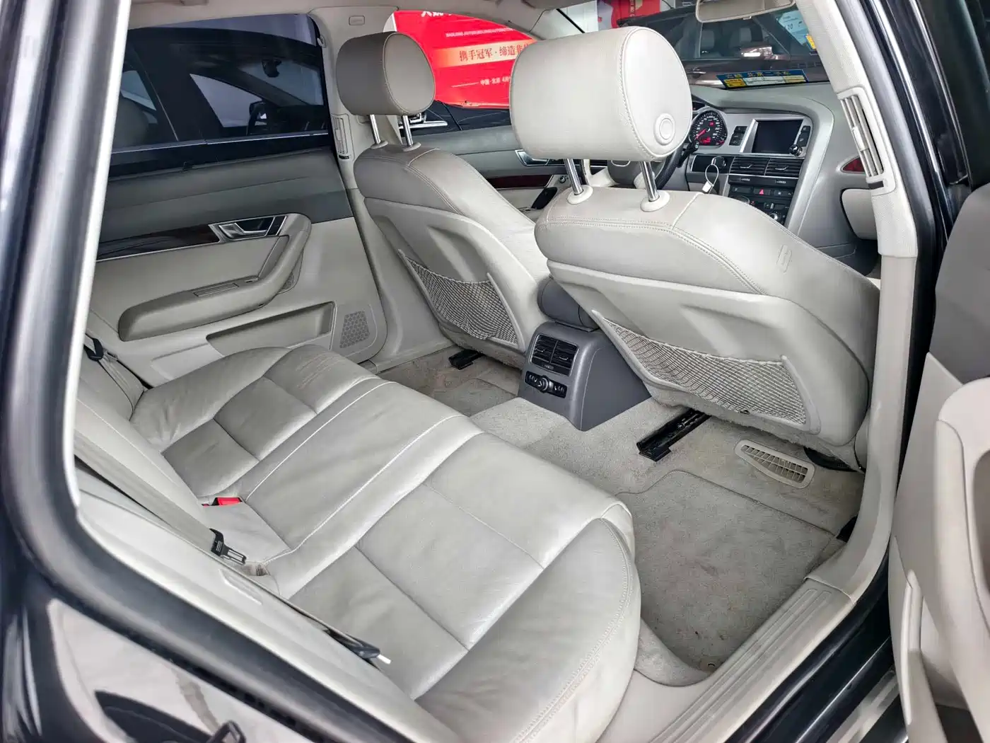 Audi A6L 2010 2.8 FSI quattro Luxury фото 15