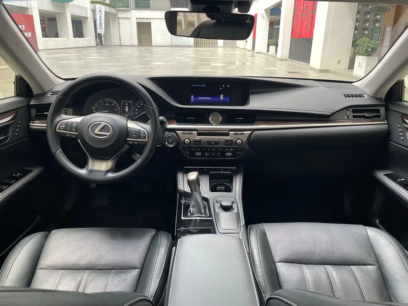 Lexus ES 2015 250 Luxury Edition фото 8