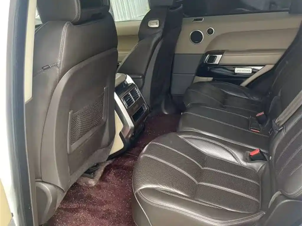 Land Rover Range Rover Sport 2015 3.0 SC V6 HSE фото 9