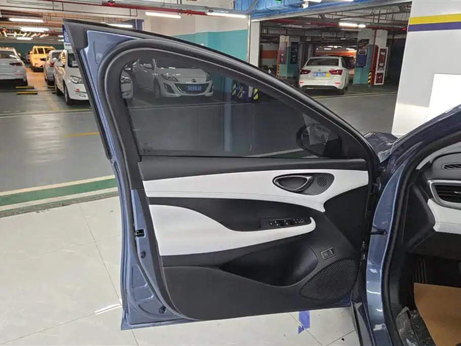 BYD Hai Bao 05 DM-i 2025 DM-i Smart Drive Edition 55KM Luxury фото 7