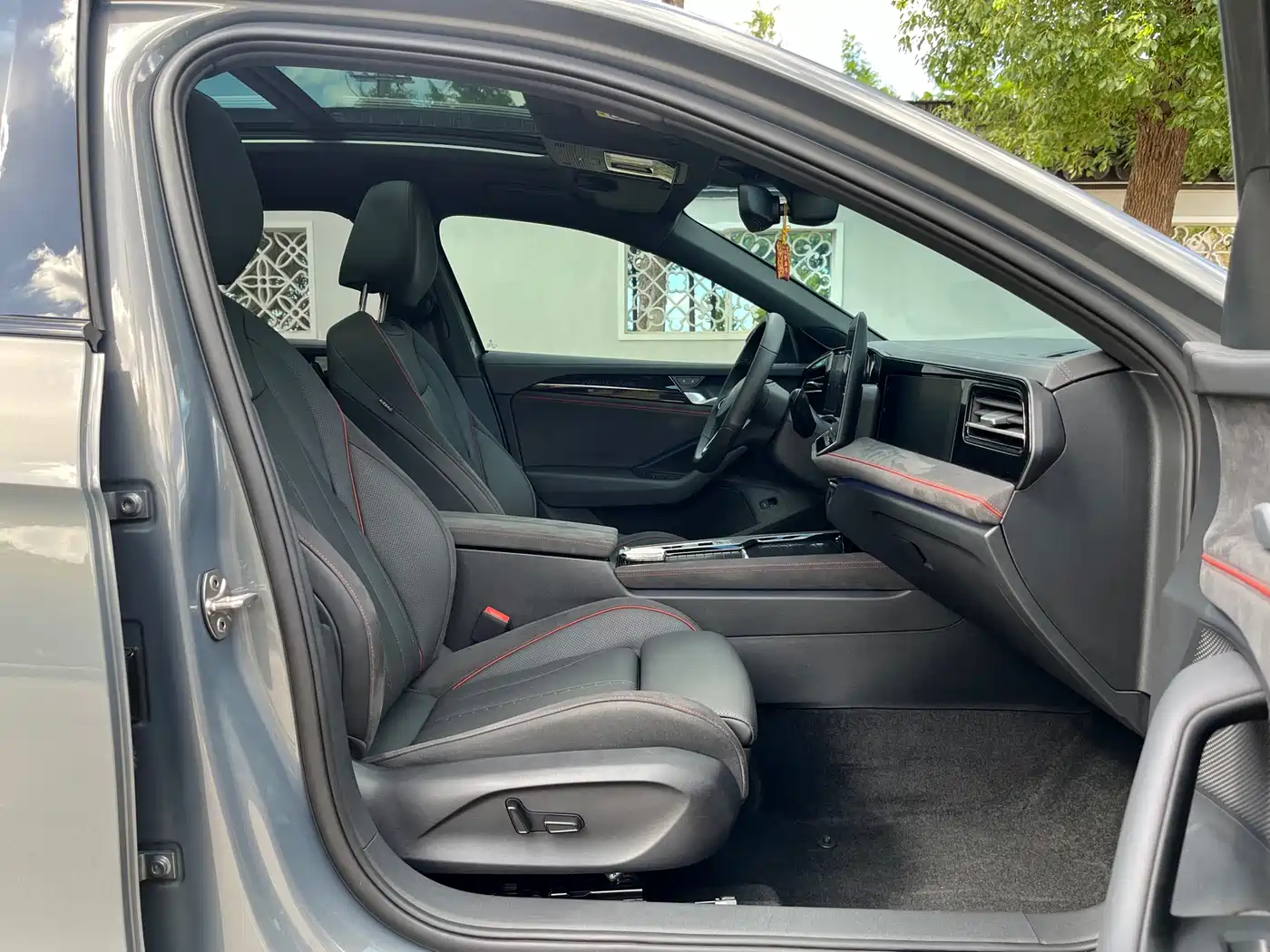 Volkswagen Magotan 2024 380TSI DSG Luxury Edition (Daimai Package) фото 8