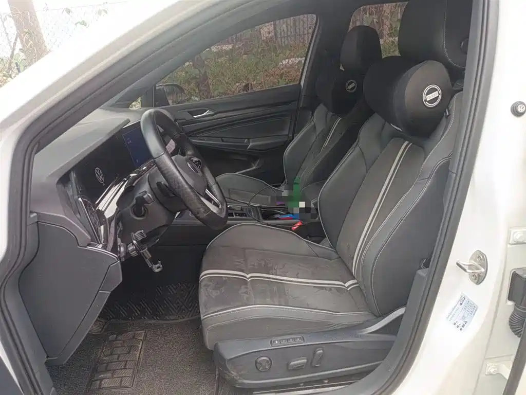Volkswagen Golf 2021 280TSI DSG R-Line фото 8