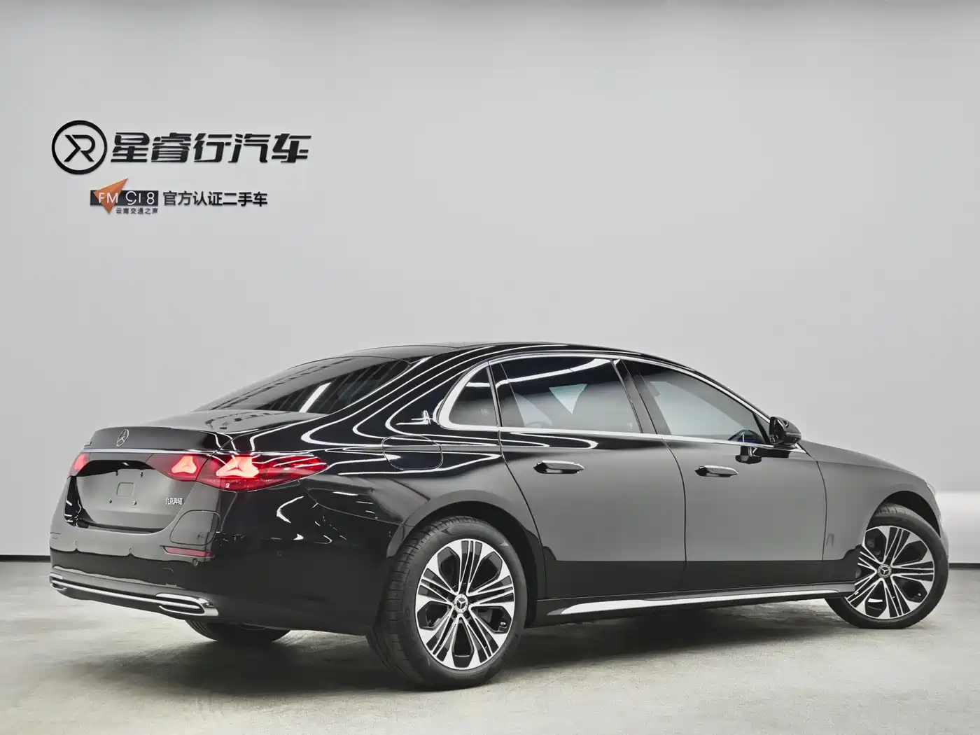 Mercedes-Benz E-Class New Energy 2024 E 350 e L Plug-in Hybrid Sedan фото 2