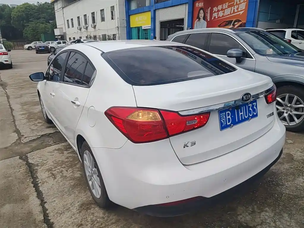 Kia K3 2015 1.6L Automatic GLS фото 5