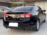 Photo 14 - Chevrolet Malibu