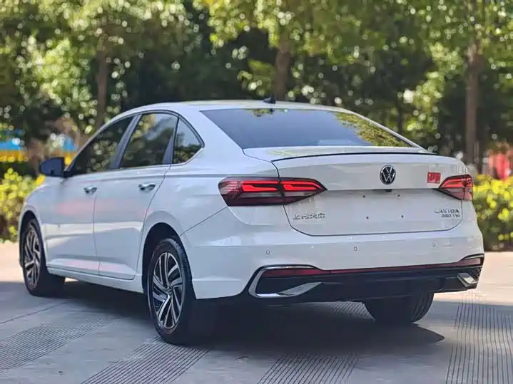 Volkswagen Lavida 2023 280TSI DSG Starlight Comfort Edition фото 9