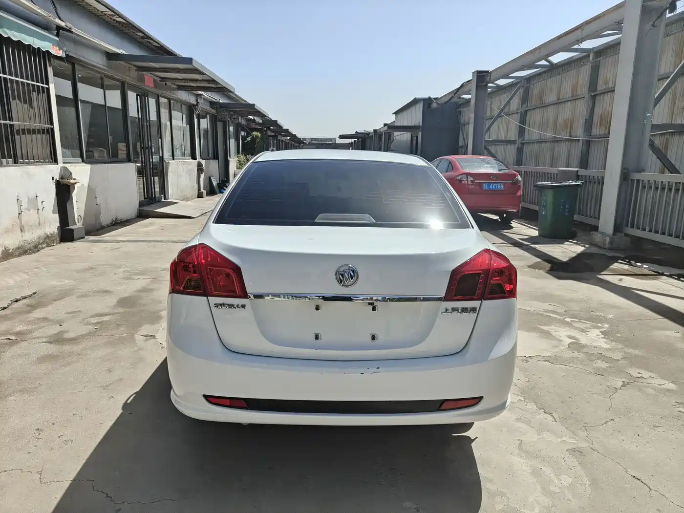 Buick Excelle 2015 1.5L Manual Classic фото 13