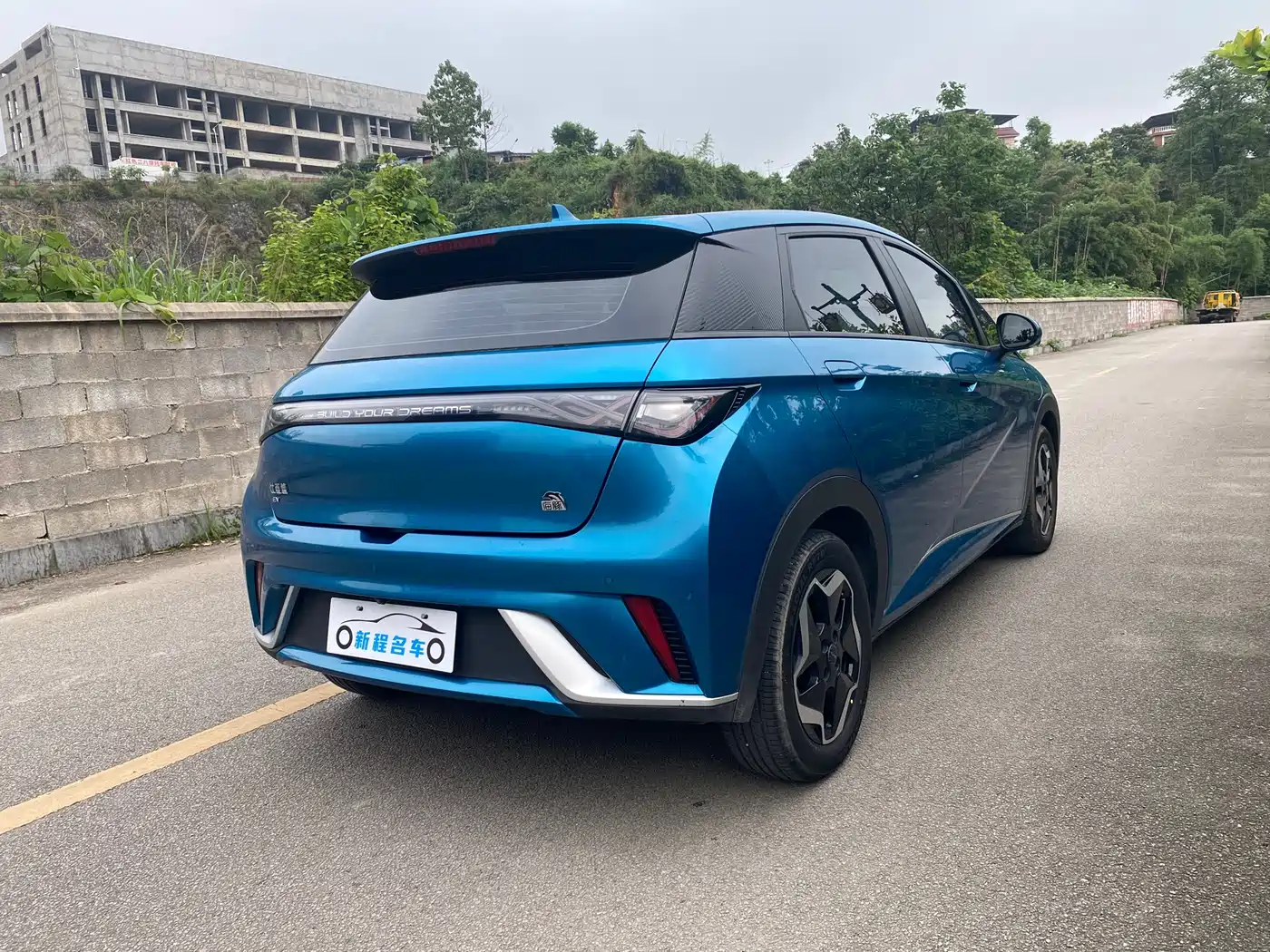 BYD Dolphin 2021 Model 405km Fashion Edition фото 6