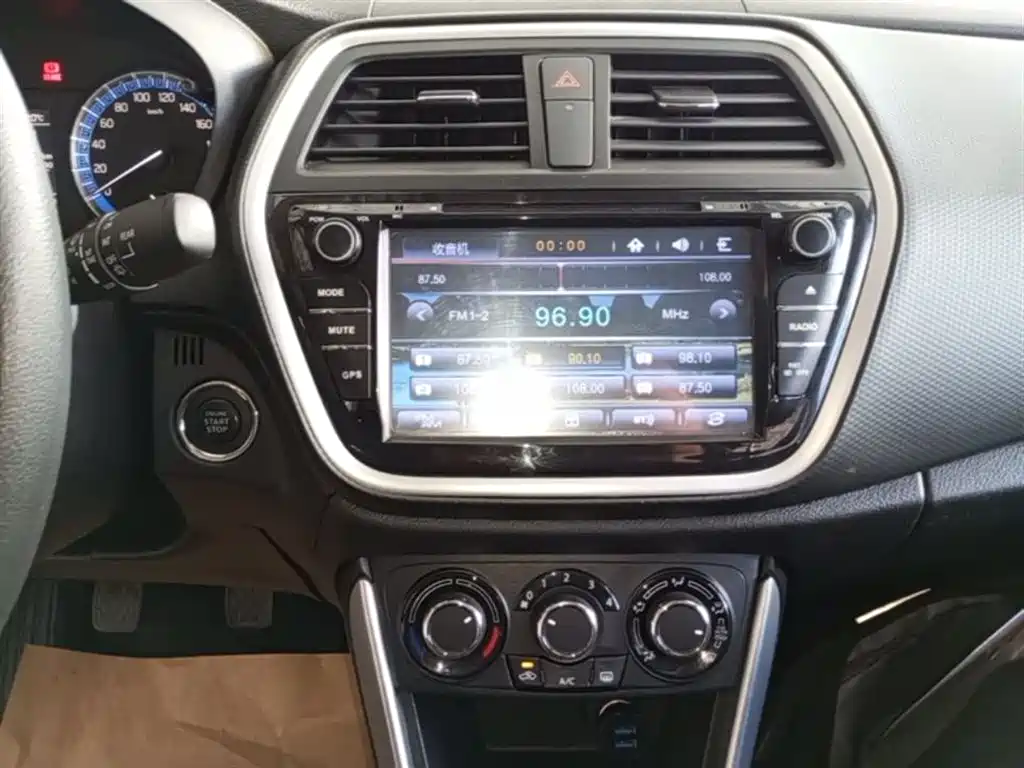 Suzuki SX4 S-Cross 2015 2014 1.6L Manual 2WD Progressive